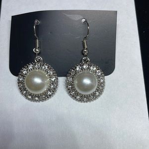 Short Dangly earrings